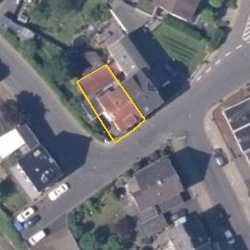 Luftbild Schloßweg 7, 53557 Bad Hönningen — Flurstück 070326004002670062__ mit Grundstücksgrenze