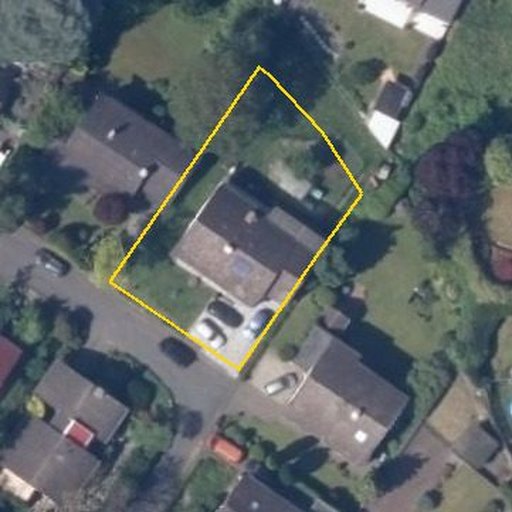 Luftbild Am Tannenbusch 6, 53557 Bad Hönningen — Flurstück 070326031000480045__ mit Grundstücksgrenze