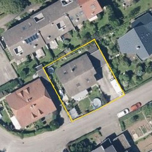 Luftbild Im Taubenacker 23, 72138 Kirchentellinsfurt — Flurstück 1696/2 mit Grundstücksgrenze