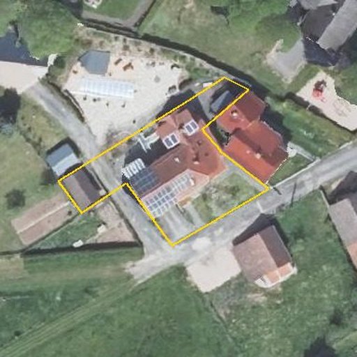 Luftbild Schulgasse 6, 98590 Schwallungen — Flurstück 163473000000340001__ mit Grundstücksgrenze